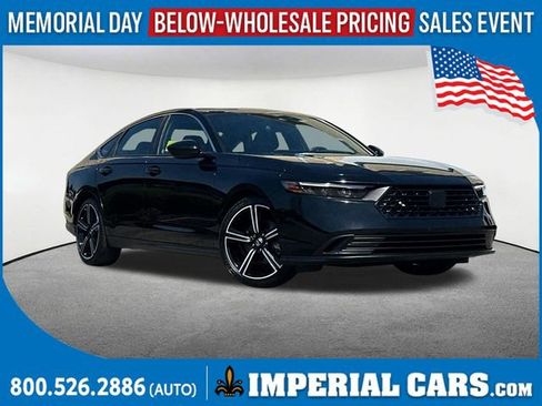 Used 2025 Honda Accord Sport image 1