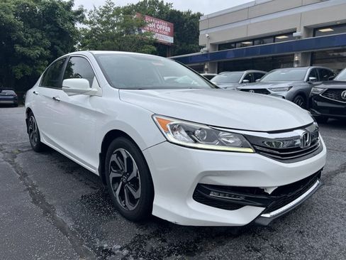 Used 2016 Honda Accord EX image 7