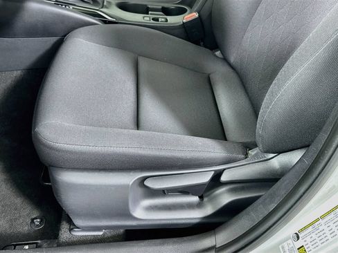 Used 2024 Toyota Corolla LE FWD image 19