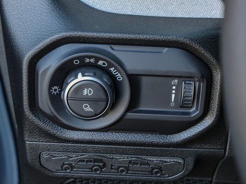 New 2025 Jeep Gladiator Sport image 28