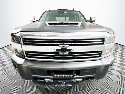 Used 2017 Chevrolet Silverado 3500 High Country image 4
