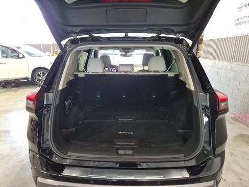 Certified 2025 Nissan Rogue SL AWD/4WD image 20