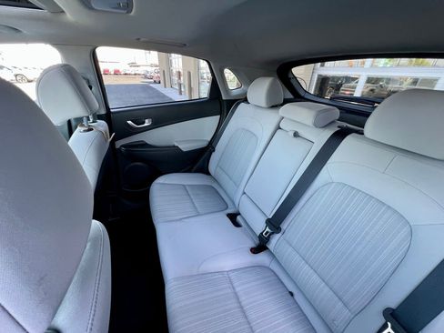 Used 2022 Hyundai Kona SEL w/ Convenience Package FWD image 16