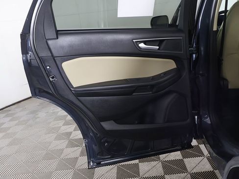 Used 2024 Ford Edge SE image 21