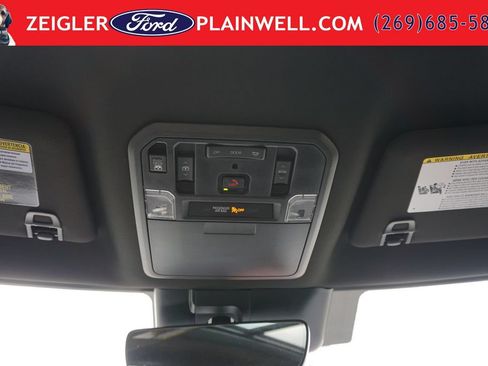Used 2025 Toyota Tundra Limited AWD/4WD image 27