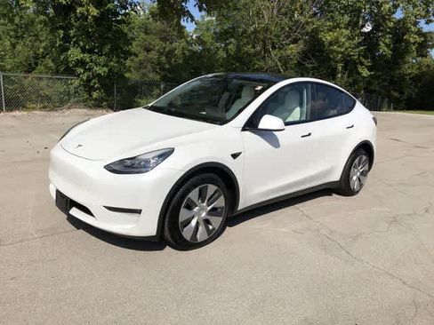 Used 2021 Tesla Model Y Long Range AWD/4WD image 2