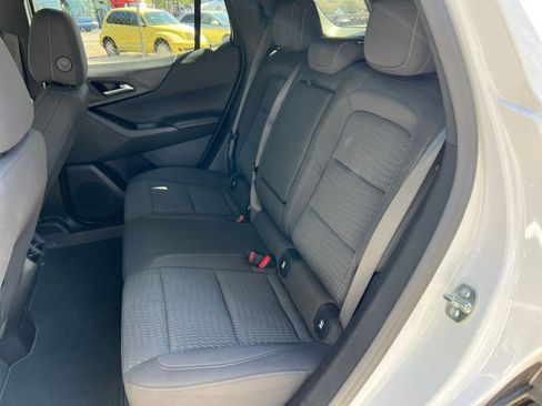 Used 2025 Chevrolet Equinox LT image 32