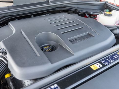 New 2025 Land Rover Range Rover Sport SE image 23