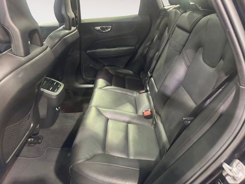 Used 2018 Volvo XC60 T6 Inscription w/ Convenience Package AWD/4WD image 14