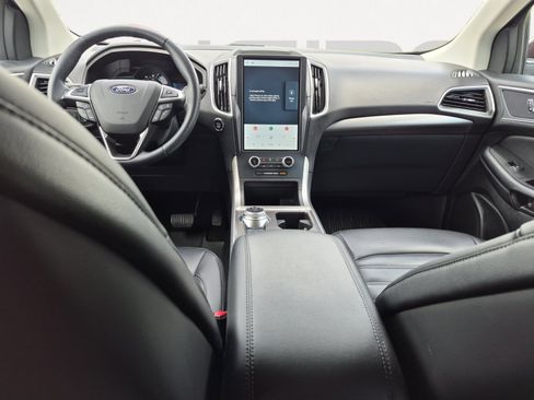 Used 2023 Ford Edge SEL w/ Convenience Package AWD/4WD image 3