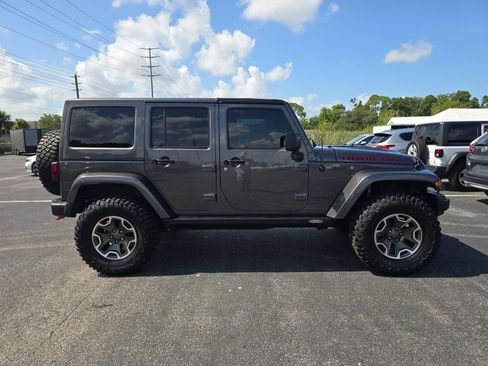 Used 2016 Jeep Wrangler Unlimited Rubicon AWD/4WD image 4