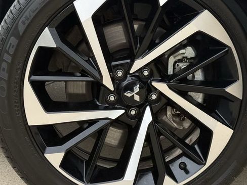 Used 2024 Mitsubishi Outlander SE Black Edition AWD/4WD image 10