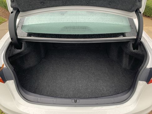 Used 2015 Toyota Avalon XLE image 34