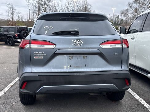 Used 2022 Toyota Corolla Cross LE image 5