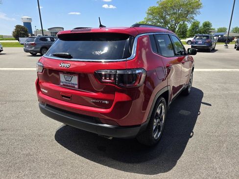 Used 2021 Jeep Compass Limited FWD image 11