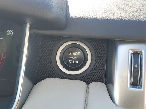 Used 2019 Land Rover Range Rover Sport HSE image 21