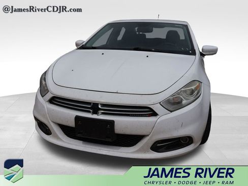 Used 2016 Dodge Dart SXT Sport w/ Chrome Package FWD image 2