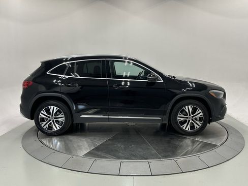 Certified 2025 Mercedes-Benz GLA 250 GLA 250 image 8