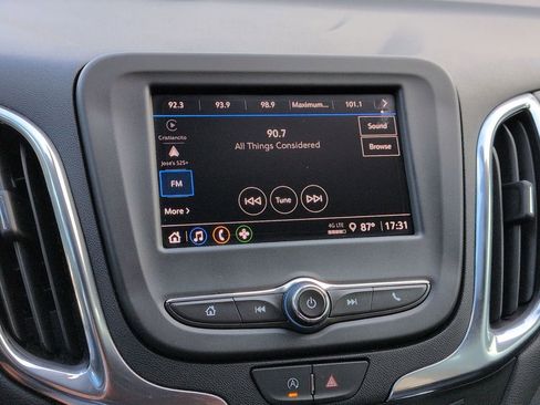 Certified 2024 Chevrolet Equinox LT FWD image 16