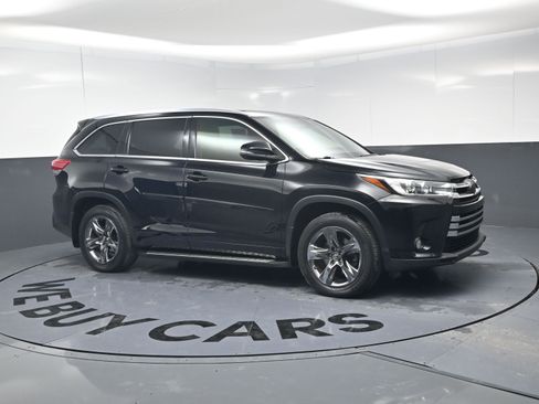 Used 2018 Toyota Highlander Limited Platinum w/ Protection Package #3 image 2