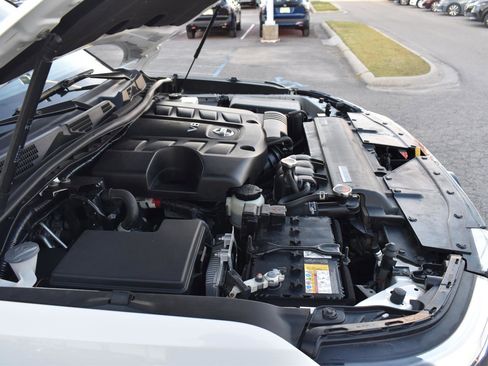 Used 2024 Nissan Armada SV image 20