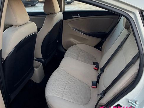 Used 2016 Hyundai Accent SE FWD image 11