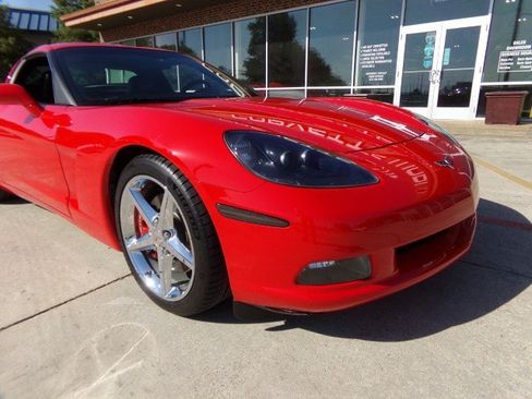 Used 2013 Chevrolet Corvette Coupe w/ 2LT Preferred Equipment Group RWD image 3