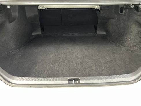 Used 2025 Toyota Camry LE FWD image 31