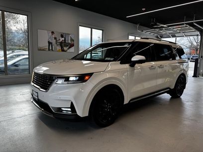 Used 2023 Kia Carnival SX Prestige