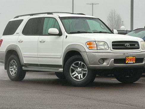 Used 2003 Toyota Sequoia SR5 image 2
