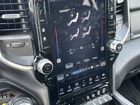 Used 2023 RAM 1500 Big Horn AWD/4WD image 29