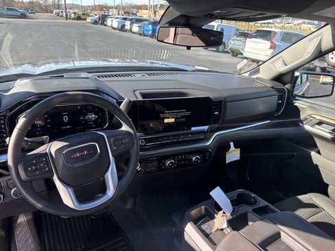 New 2026 GMC Sierra 1500 Elevation image 14