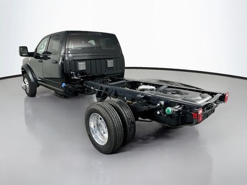 New 2026 RAM 5500 Tradesman w/ Chrome Appearance Group AWD/4WD image 5