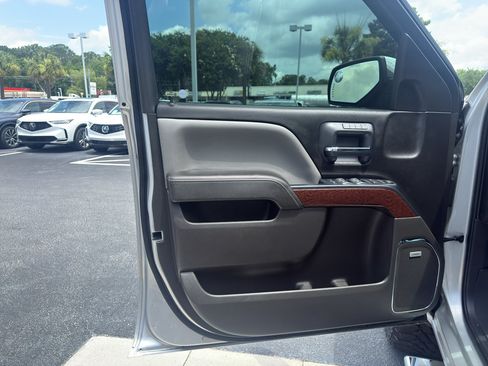 Used 2018 GMC Sierra 1500 SLT AWD/4WD image 12