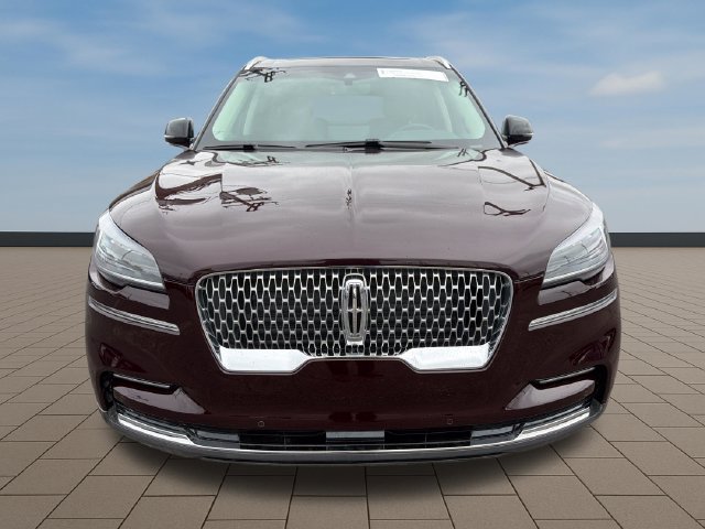 Used 2024 Lincoln Aviator AWD image 11