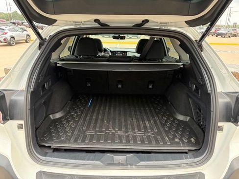 Used 2025 Subaru Outback Onyx Edition AWD/4WD image 22