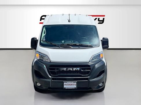 Used 2025 RAM ProMaster 2500 w/ Convenience Group FWD image 2