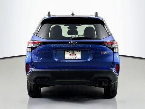 Used 2025 Subaru Forester Premium AWD/4WD image 7