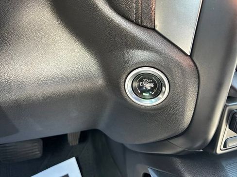 Used 2019 Chevrolet Silverado 1500 LTZ w/ LTZ Premium Package AWD/4WD image 23