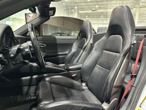Used 2017 Porsche 911 Carrera 4S AWD/4WD image 19