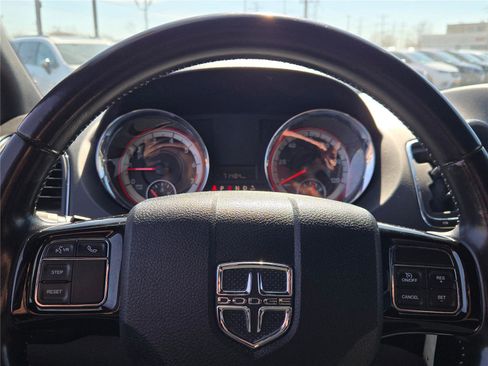 Certified 2019 Dodge Grand Caravan SXT FWD image 35