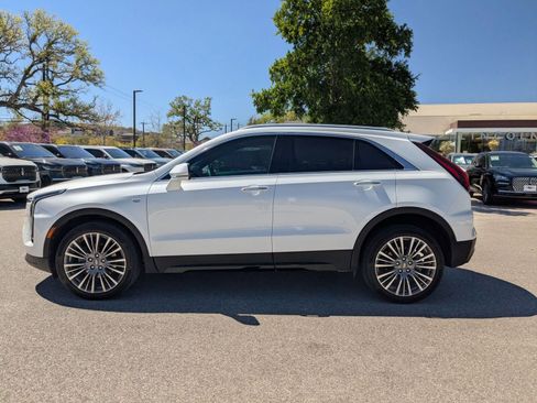 Used 2024 Cadillac XT4 Premium Luxury image 6