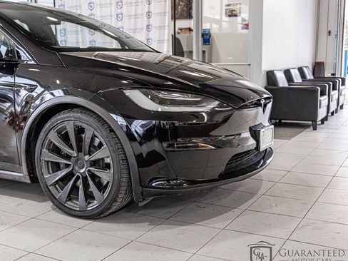 Used 2022 Tesla Model X image 3