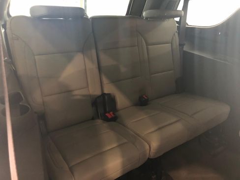 Used 2022 Chevrolet Tahoe LT AWD/4WD image 17