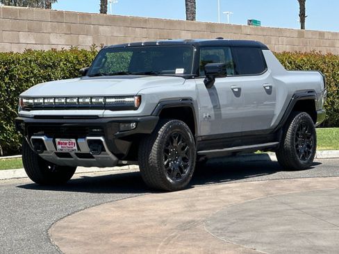 New 2026 GMC Hummer EV 4x4 Crew Cab image 8