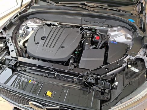 Certified 2026 Volvo XC60 B5 Plus w/ Protection Package Premier image 29