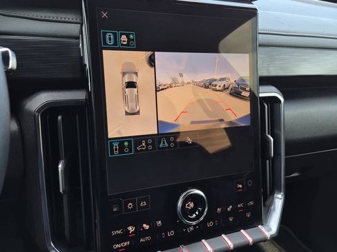 Certified 2024 GMC Acadia AT4 w/ Luxury Package image 33