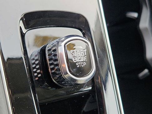 Used 2026 Volvo XC90 B6 Plus w/ Protection Package image 22