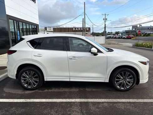Used 2024 MAZDA CX-5 Signature AWD/4WD image 4