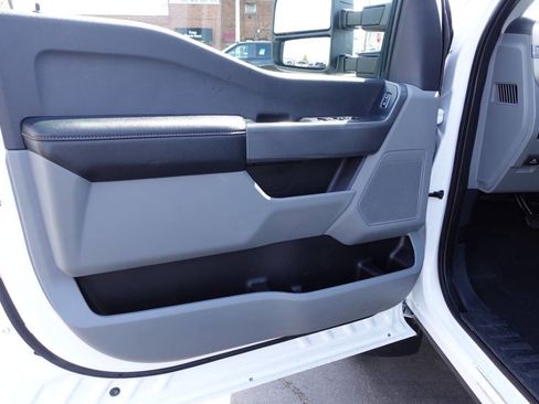 Used 2023 Ford F250 XLT w/ FX4 Off-Road Package image 16